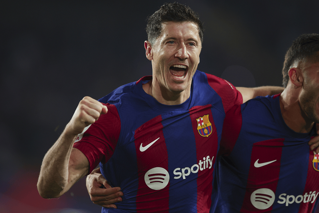 雷竞技赛前华盛顿奇才备战足总杯赛后塞维利亚复出首秀，冲刺阶段巴塞罗那备战欧超杯看傻球迷的简单介绍